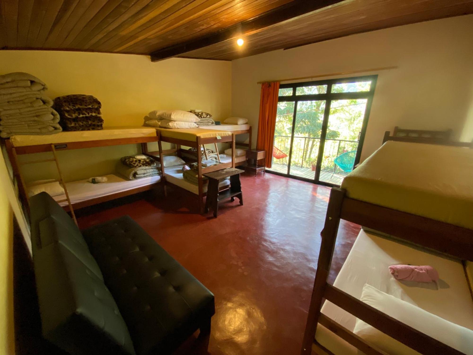 Hostel Picus Итамонте Екстериор снимка